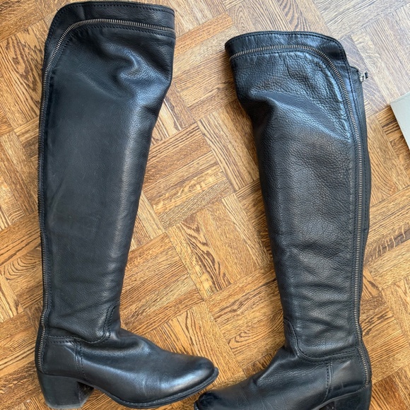 Leather knee high boots - Picture 2 of 3